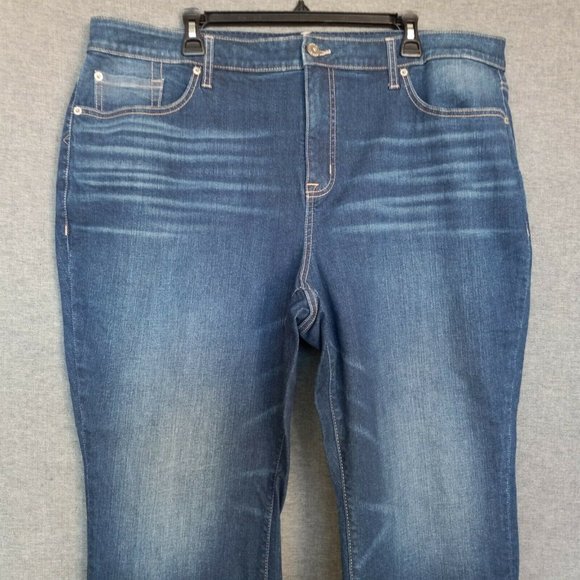 Torrid Vintage Stretch Mid-Rise Flare Jeans Size 22T Short Length - Picture 7 of 8